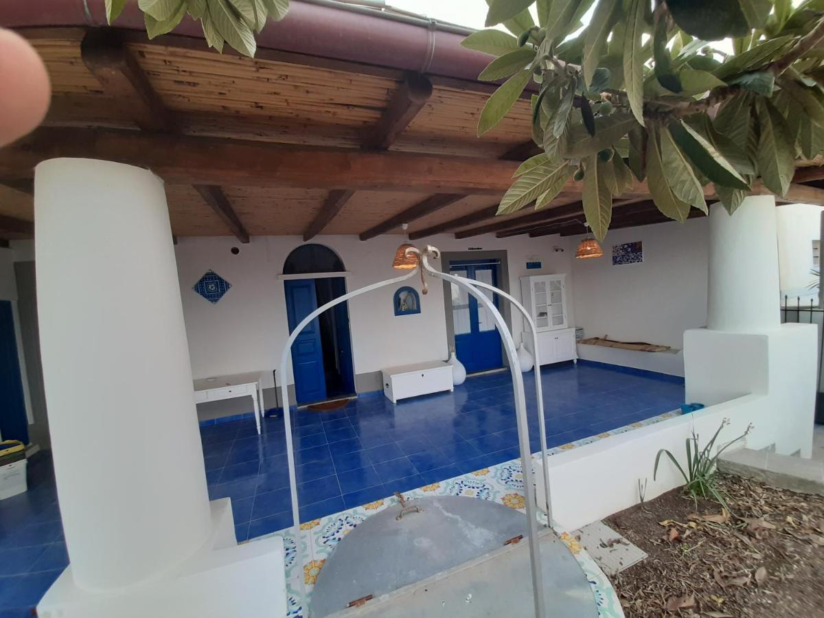 Villa Insolia Santa Marina Salina Exterior foto