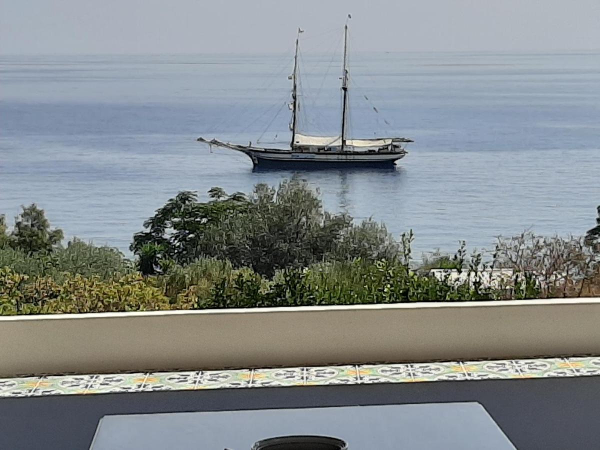 Villa Insolia Santa Marina Salina Exterior foto