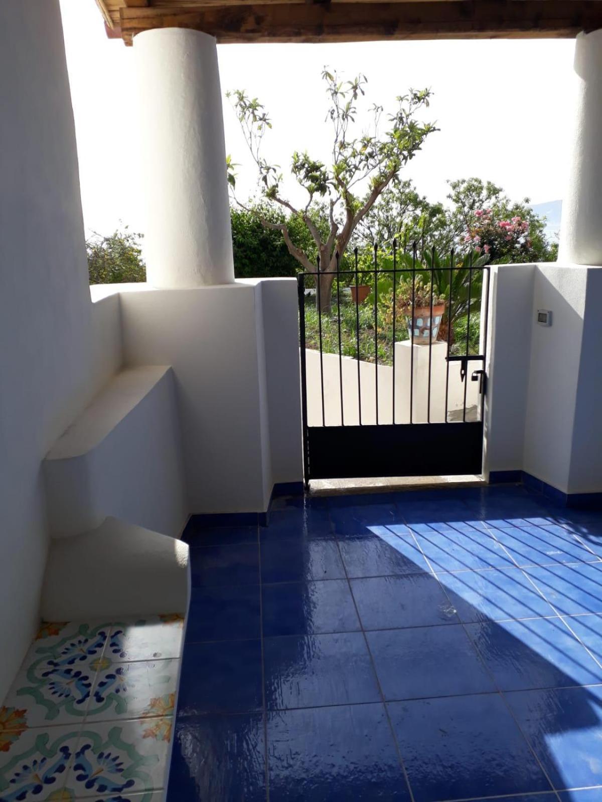 Villa Insolia Santa Marina Salina Zimmer foto